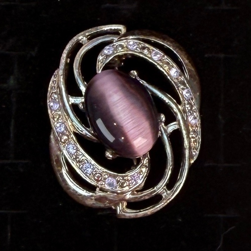 Vintage purple cat eye crystal brooch with large oval stone rhinestone accents